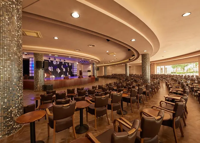 Dreams Sunny And Hotel